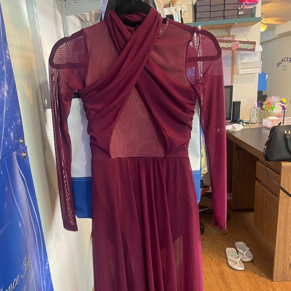 Brand NEW Balera DANCE COSTUME Maroon Size Large Child